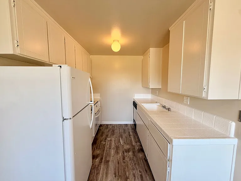 3727 Peacock Court — Photo 5