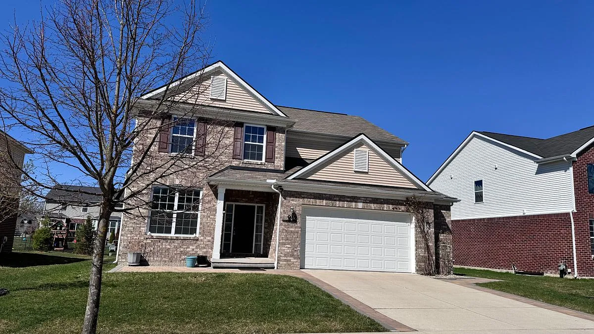 Building Photo - 912 Petersburg Dr