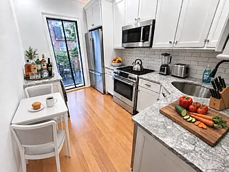 415 43rd Street, #PARLOR