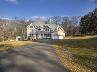 161 E Valley Brook Rd, Long Valley, NJ 07853
