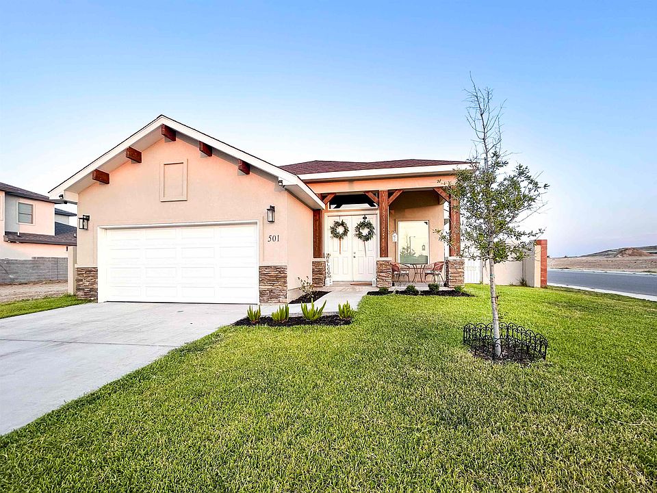 1st image of 501 Prado Dr