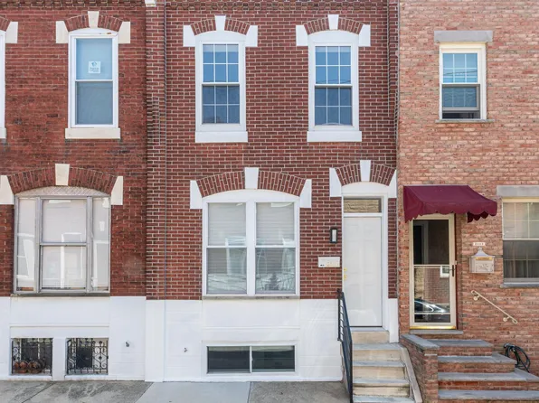 2441 S Iseminger St, Philadelphia, PA 19148
