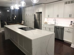 1350 N Astor St, Chicago, IL 60610