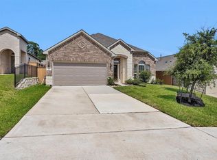 760 Yellow Birch Ln, Conroe, TX 77304