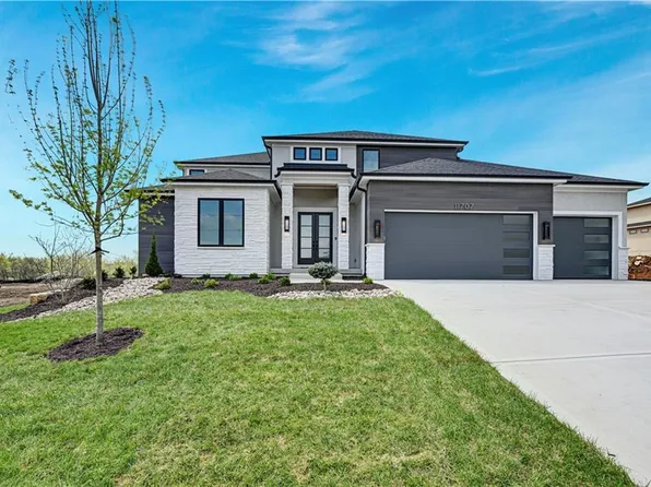 11707 W 181st Ter, Overland Park, KS 66013
