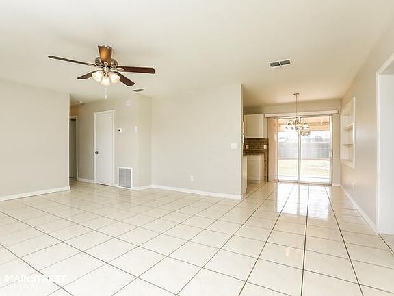 4th image of 4424 Edgebrook Dr