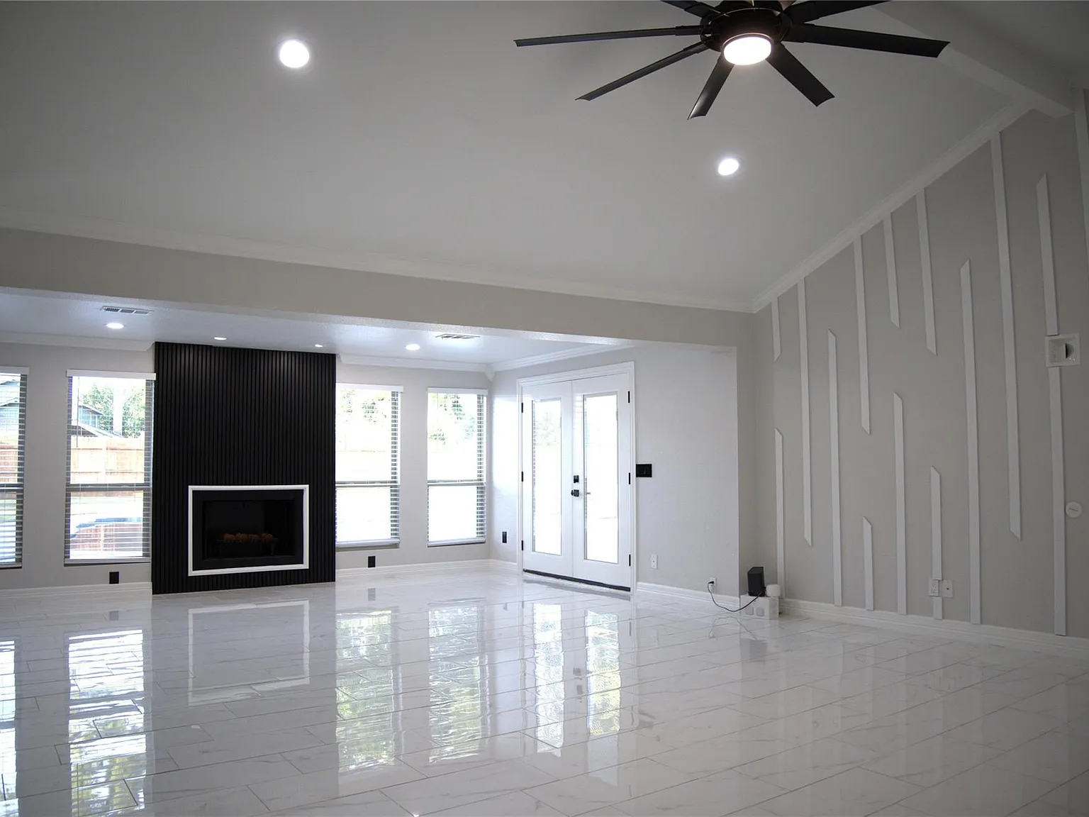 3 bed, 1815 sqft, $2,900 — Photo 2