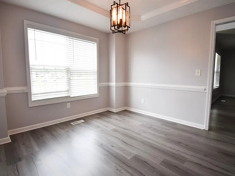 135 Lenoir Dr — Photo 12