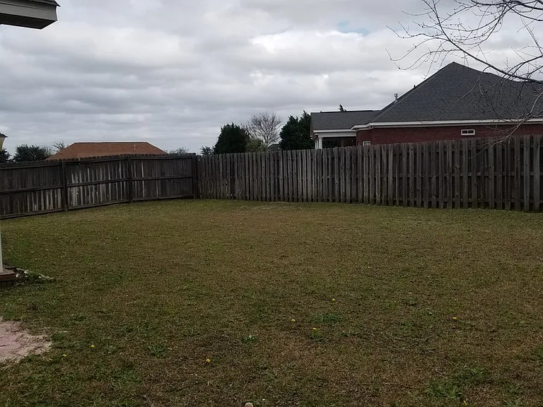 107 Hall Hill Ct — Photo 18