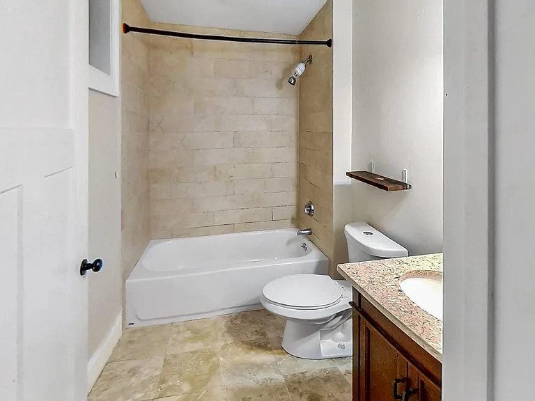 19 Caldwell St #1 — Photo 17