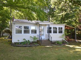 705 Wood Ln, Peconic, NY 11958