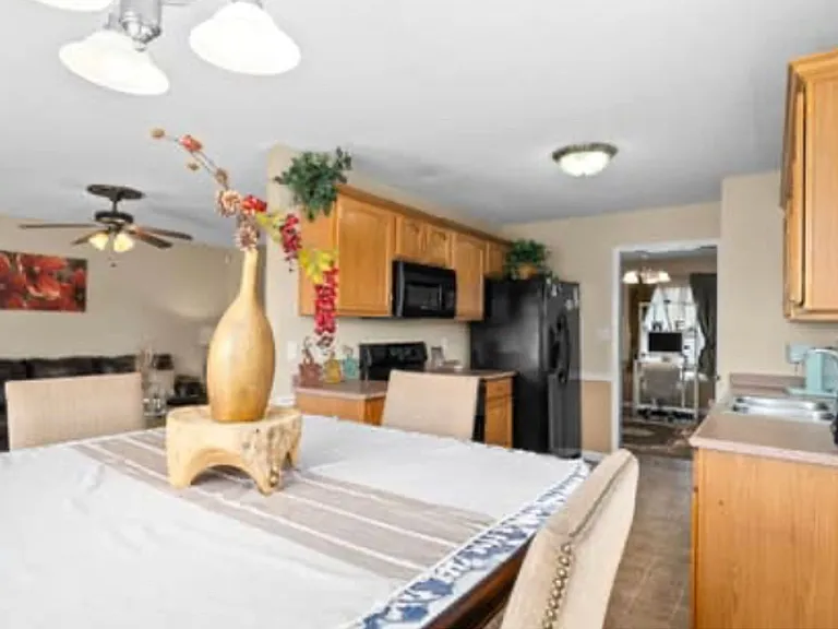 3404 Bradfield Dr — Photo 11