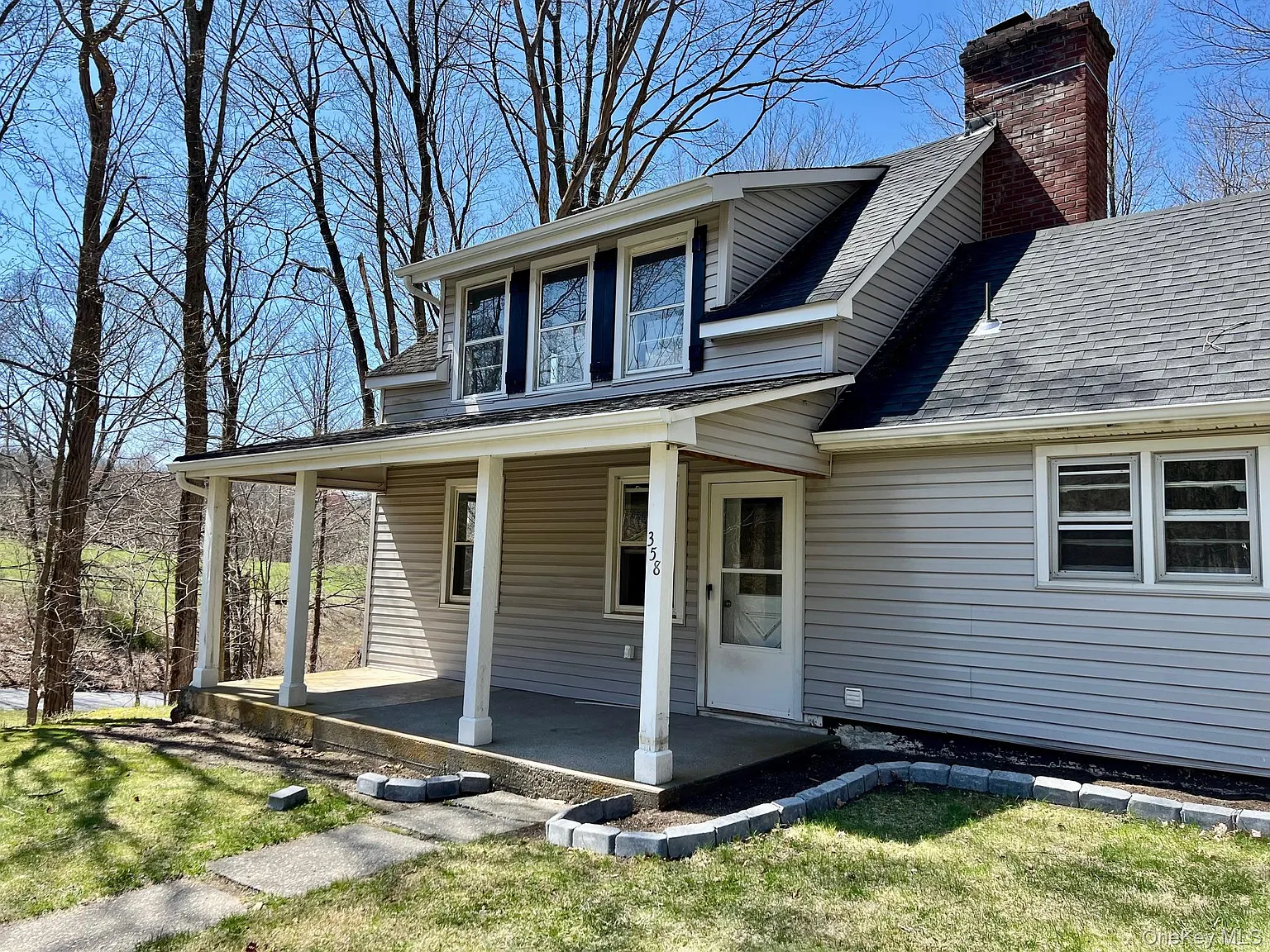 2 bed, 1.0 bath, 1480 sqft, $2,800 — Photo 3