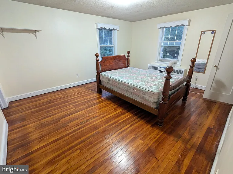 21 Steinway Ave — Photo 21