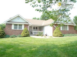 15434 Poplar St, Basehor, KS 66007