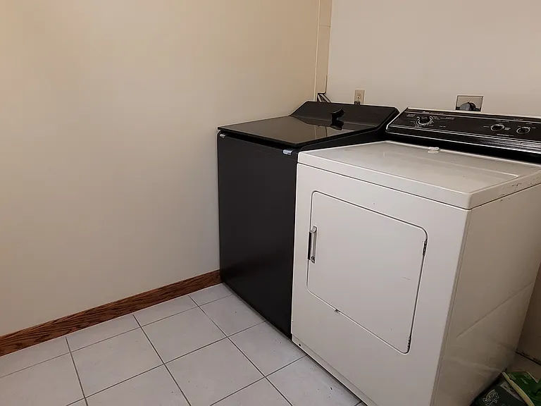 15 Landers Rd — Photo 28