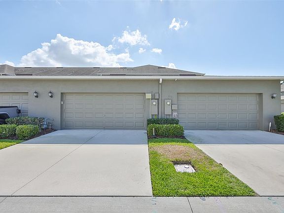 2nd image of 6330 Lantern View Pl