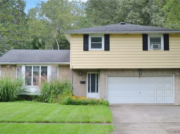 23 Burgundy Ter, Amherst, NY 14228