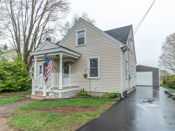 9644 Pearl St, Croghan, NY 13327