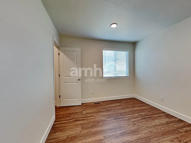 3314 S Fields Ave — Photo 14