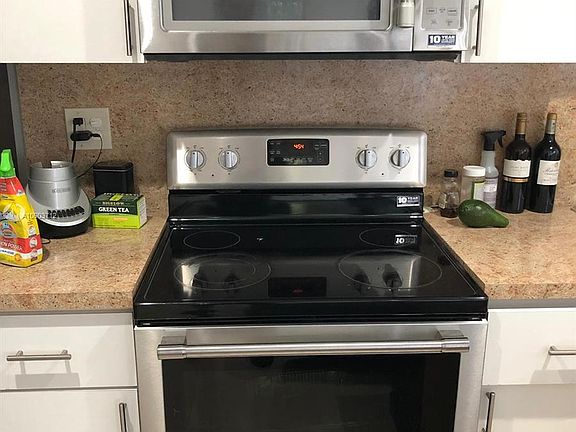 4th image of 430 NE 77th St #0