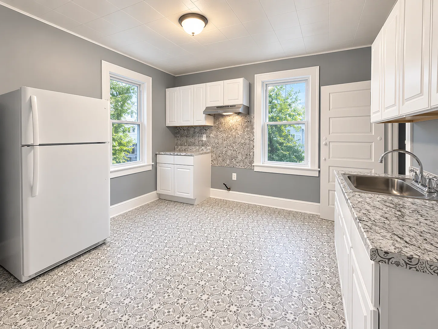 3 bed, 1742 sqft, $1,850 — Photo 1