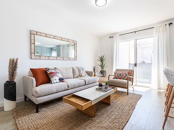 4th image of 10762 Massachusetts Ave #6