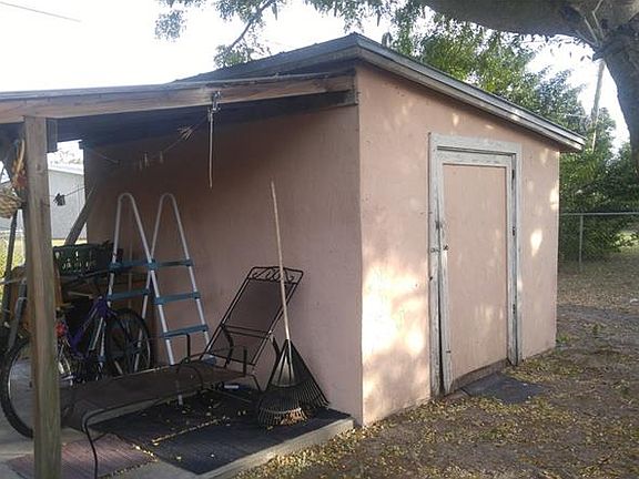 4th image of 4106 Conway Blvd