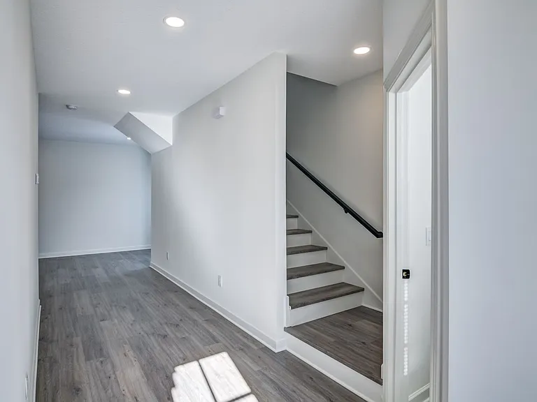 Dawes Place Townhomes — Photo 95