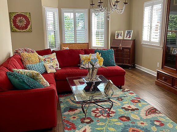 Living Room w/natural light