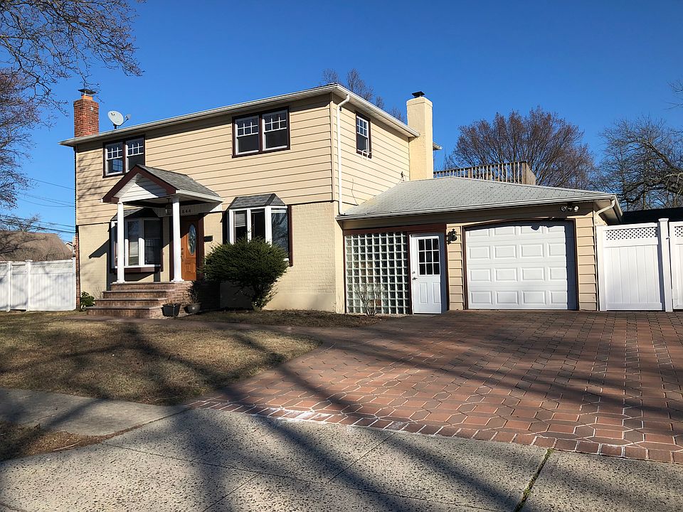 1st image of 1844 Freeman Ave
