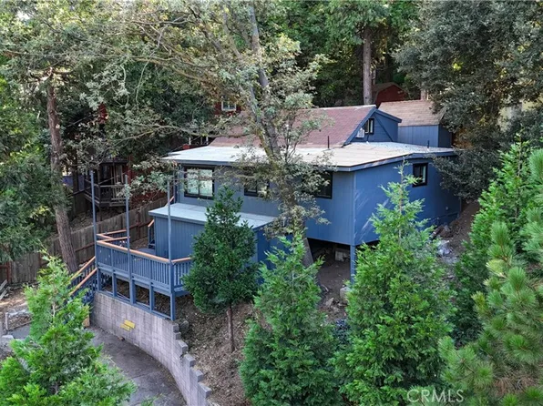 757 N Village Ln, Crestline, CA 92325