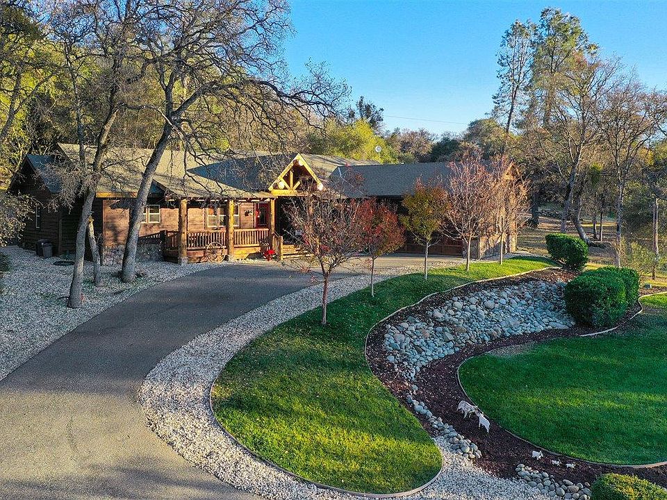 1st image of 17409 Champagne Ln