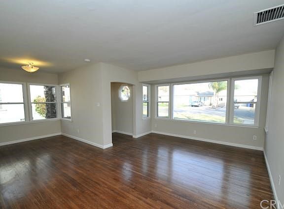 3rd image of 3424 Leroy St