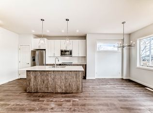25 Evanscrest Rise NW #207, Calgary, AB T3P0R7