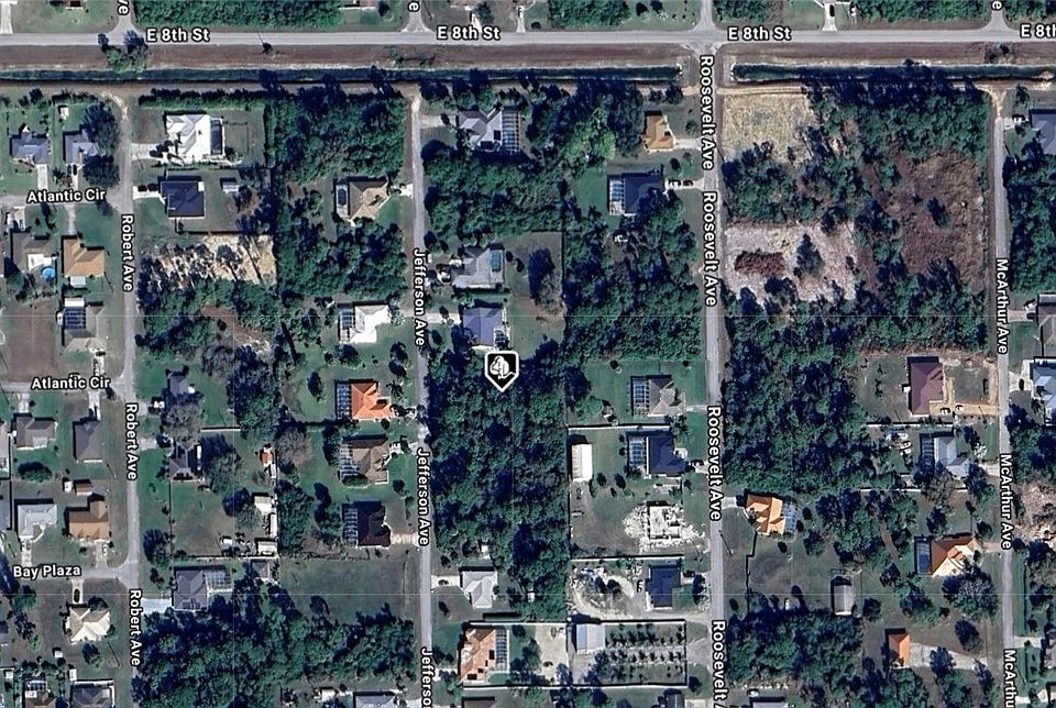 2nd image of 714 Jefferson Ave