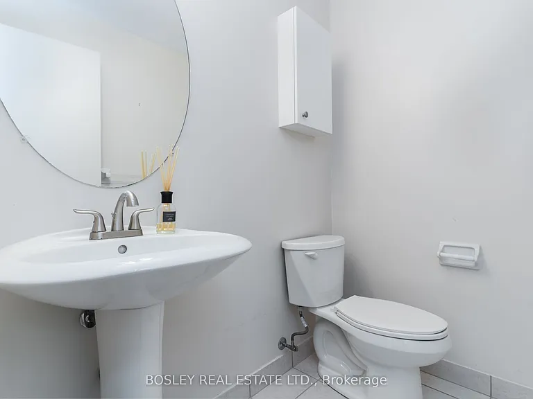 220 Victoria St #803 — Photo 8