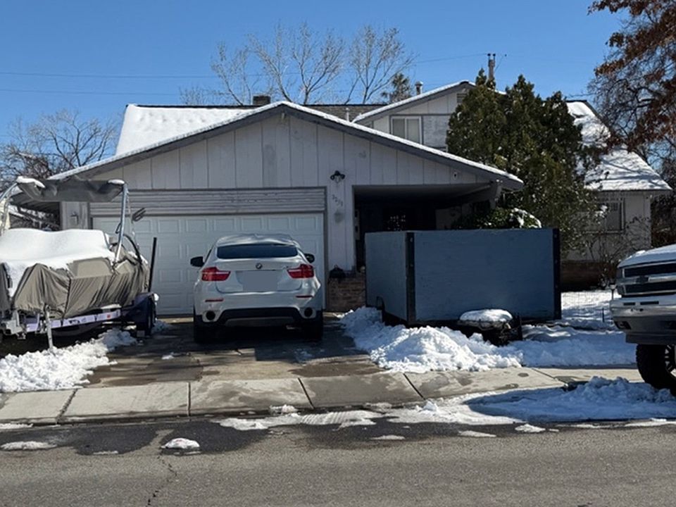 1st image of 3200 4th St
