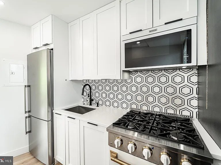 4200 Cathedral Ave NW #1005 — Photo 25