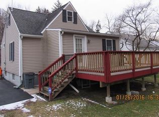 106 Cedar Ave, New Windsor, NY 12553
