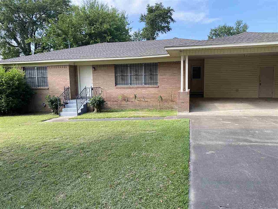 1st image of 904 Baylor Dr