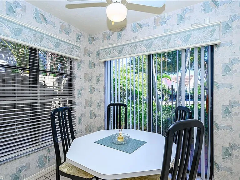 855 Reef Point Cir — Photo 14