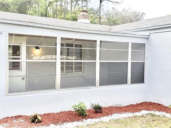 5th image of 8008 Rose Ave