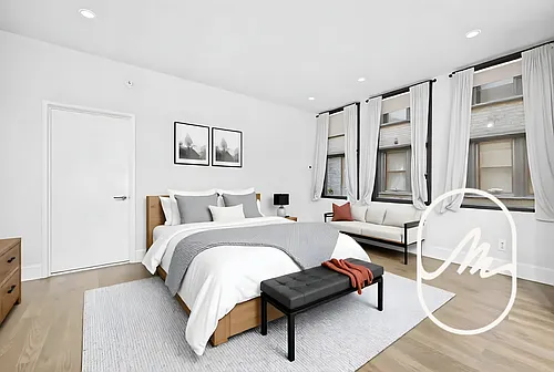 15 Park Row Photo 1