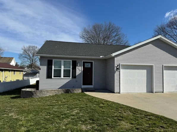 442 442/444 Bank Ln SE #446, New Philadelphia, OH 44663