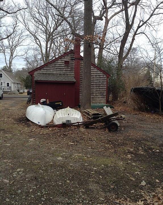 2nd image of 11 Gilford Rd