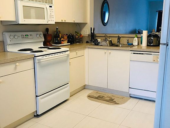 4th image of 7827 Regal Heron Cir APT 202