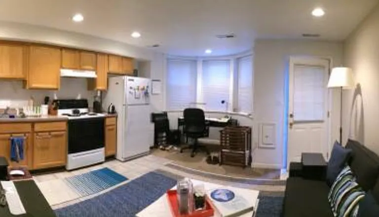 36 R St NW #B — Photo 2