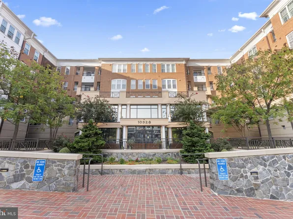 10328 Sager Ave Unit 114, Fairfax, VA 22030