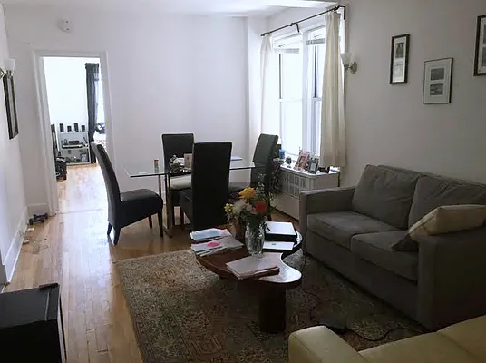 Rented by Mdrn Residential | media 8